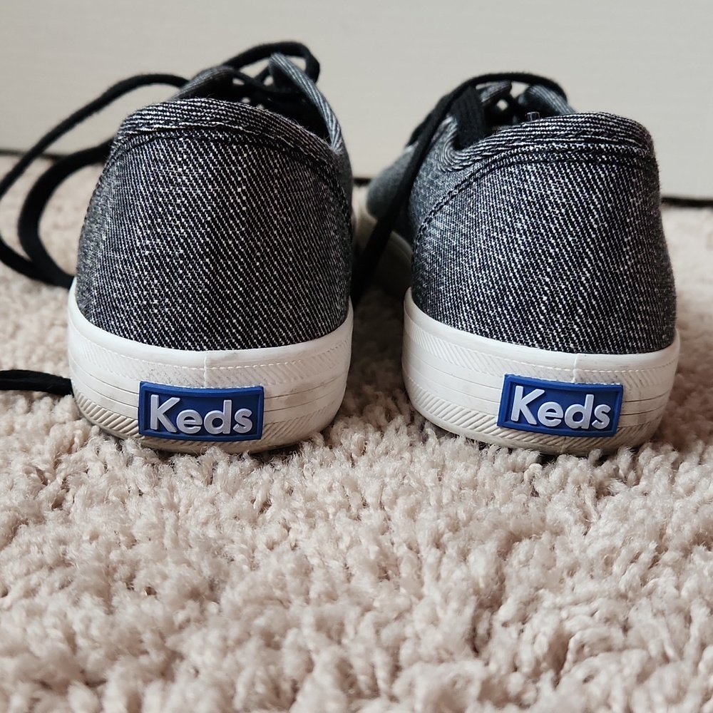 Shoes - Picture 7 of 7